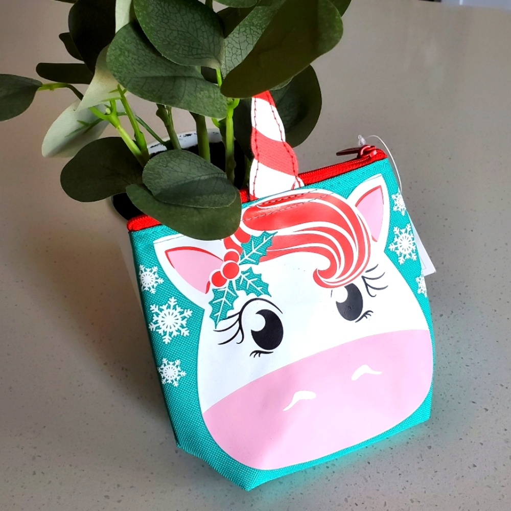 NWT Snack and Go Pouch from Thirty-one